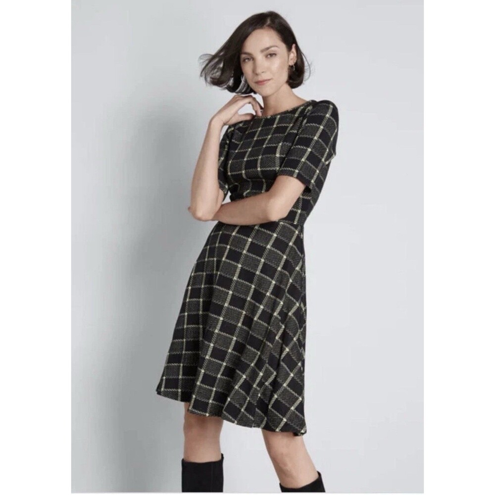 NWT ModCloth Black Gold Metallic Lurex Plaid Windowpane Fit Flare Knit Dress S